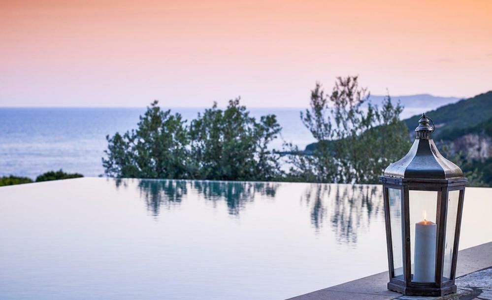 Villa Ioli- Beachfront Luxury Residence Igoumenitsa Ngoại thất bức ảnh