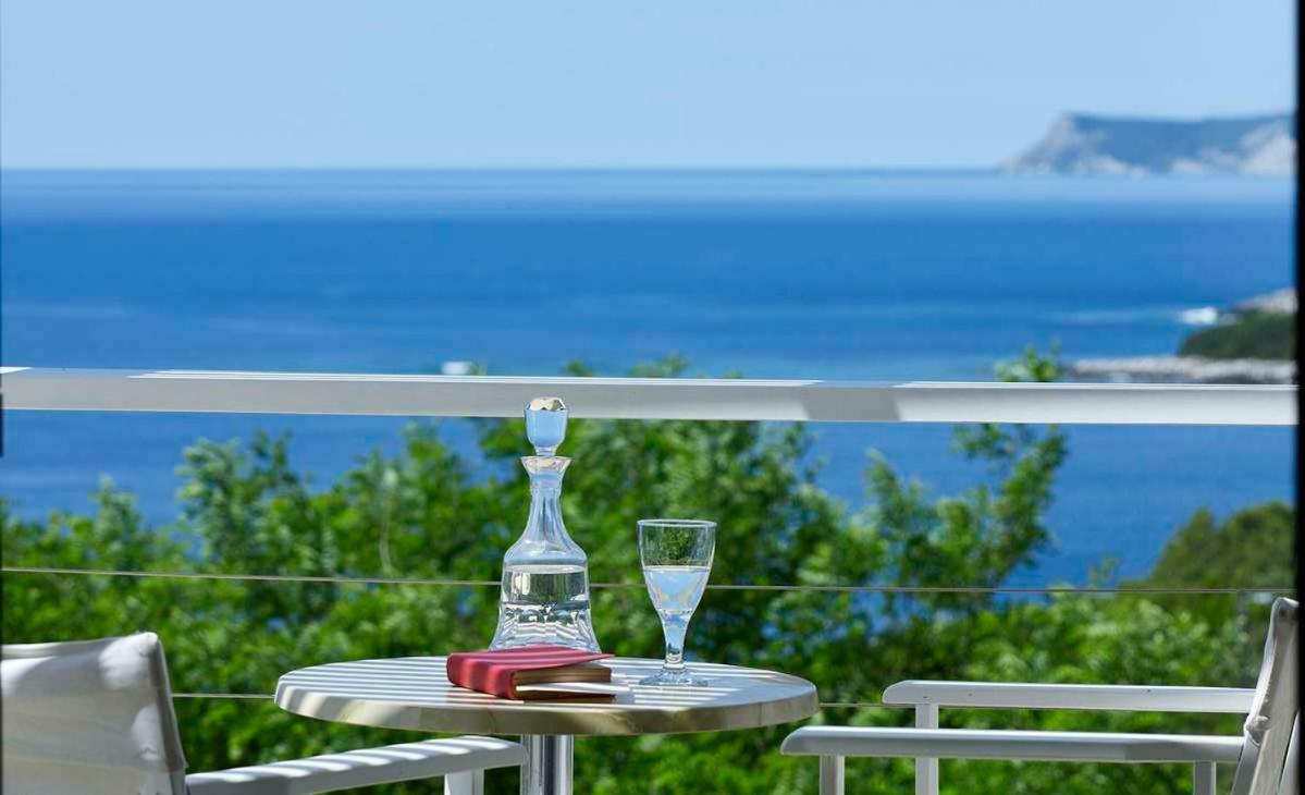 Villa Ioli- Beachfront Luxury Residence Igoumenitsa Ngoại thất bức ảnh