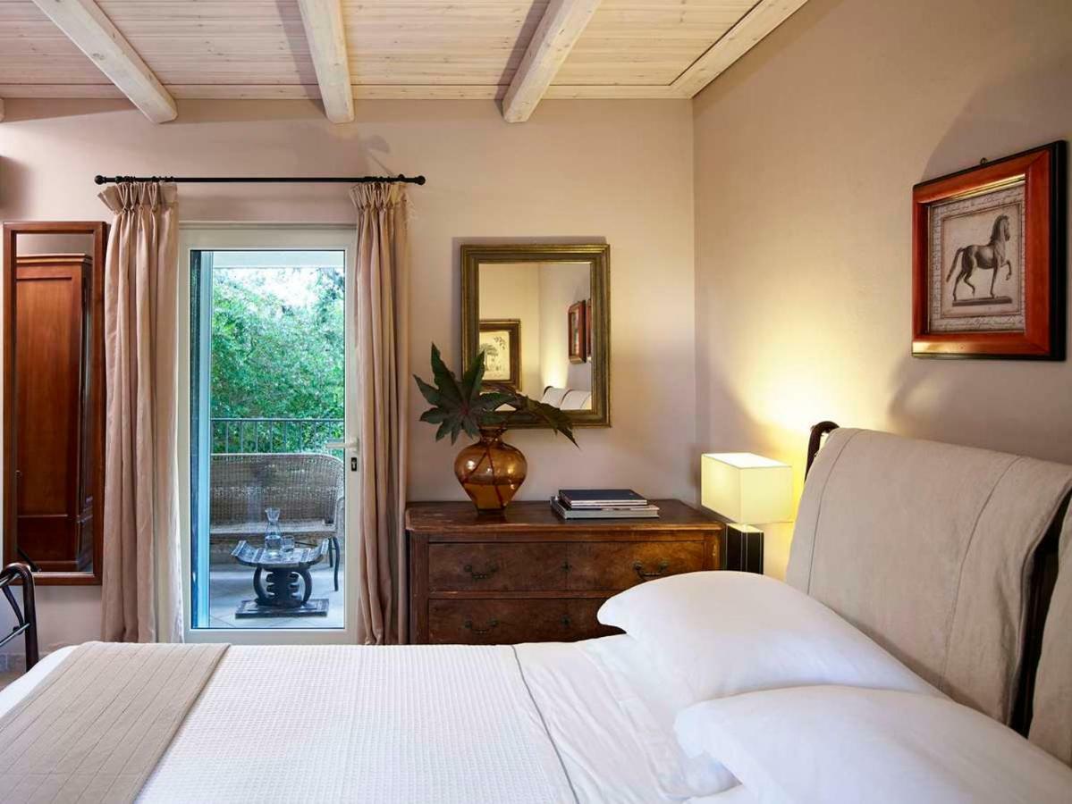 Villa Ioli- Beachfront Luxury Residence Igoumenitsa Ngoại thất bức ảnh