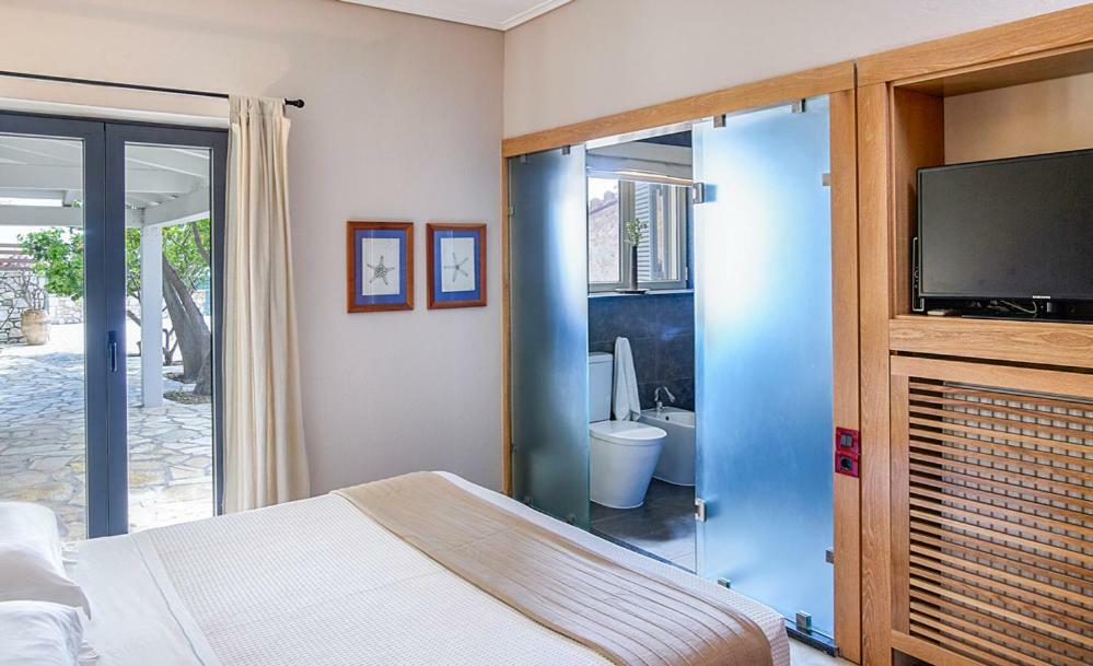 Villa Ioli- Beachfront Luxury Residence Igoumenitsa Ngoại thất bức ảnh